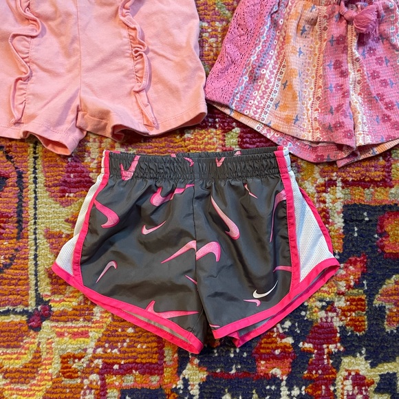 2T Shorts Bundle - Picture 5 of 5